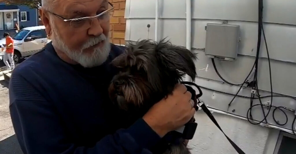Un homme se bat pour récupérer son chien, donné à sa sortie d’hôpital !