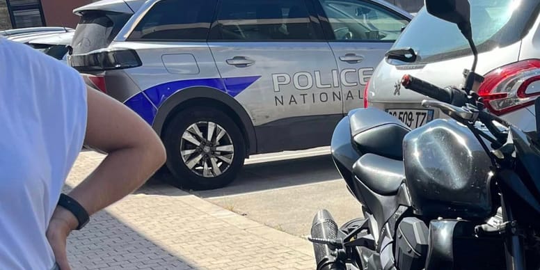 Police à Marseille : sauvetage du chiot martyrisé derrière un scooter !